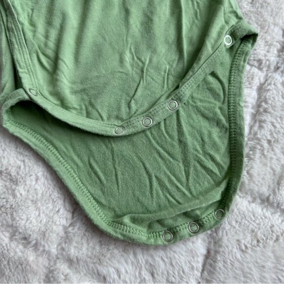 Kate Quinn | Green Solid Long Sleeve Kimono Wrap Bodysuit | Size 6-12 Months - Picture 6 of 13